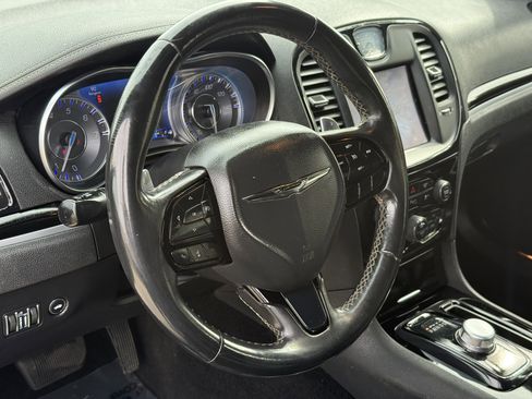 Used 2021 Chrysler 300 S RWD image 11