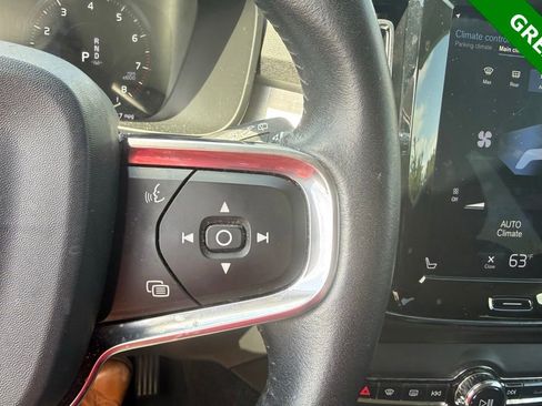 Used 2019 Volvo XC40 T5 Momentum AWD/4WD image 21