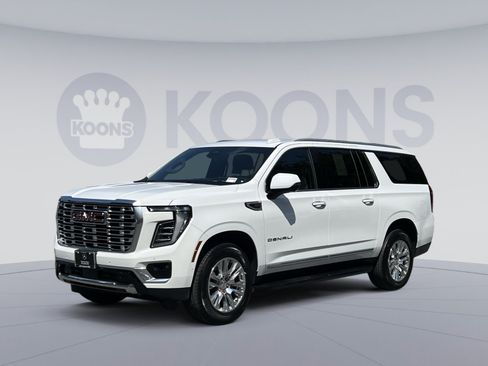 Used 2025 GMC Yukon XL Denali AWD/4WD image 1