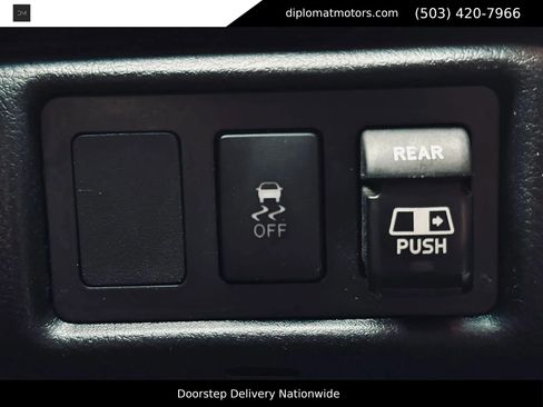 Used 2013 Toyota Tundra 4x4 Double Cab image 39