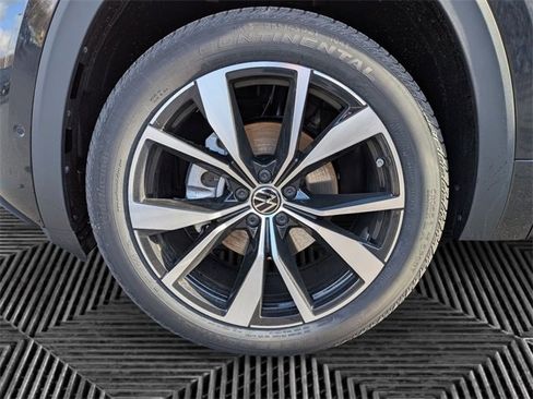 New 2026 Volkswagen Atlas SEL Premium R-Line image 9