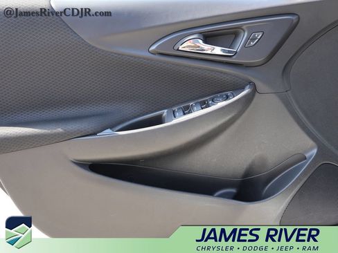 Used 2024 Chevrolet Malibu LT FWD image 20