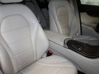 Used 2022 Mercedes-Benz GLC 300 4MATIC w/ Premium Package Lite