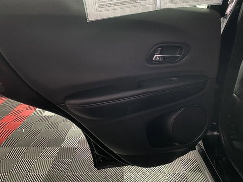 Used 2022 Honda HR-V LX image 15
