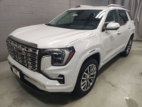 New 2027 GMC Terrain Denali w/ LPO, Floor Liner Package AWD/4WD image 17