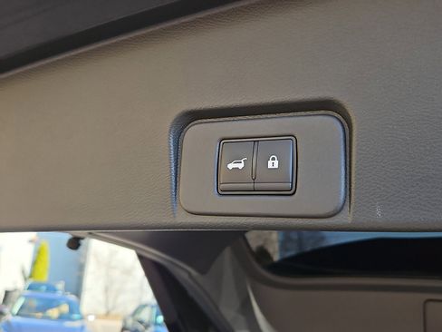 Certified 2024 Nissan Rogue SV image 29