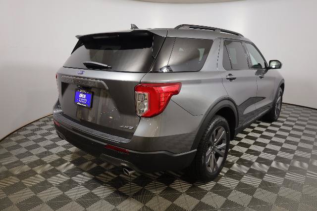 Certified 2024 Ford Explorer XLT w/ Equipment Group 202A AWD/4WD image 5