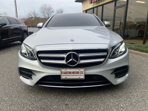 Used 2020 Mercedes-Benz E 350 4MATIC Sedan image 5