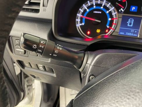 Used 2018 Toyota 4Runner SR5 Premium AWD/4WD image 14