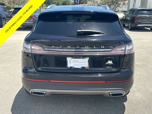 Certified 2022 Lincoln Nautilus FWD w/ Premium Package image 8