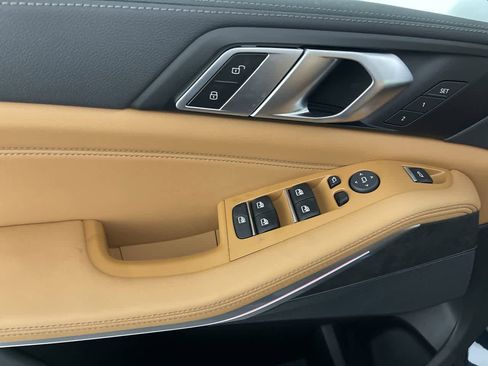 Certified 2023 BMW X5 xDrive40i w/ M Sport Package image 11