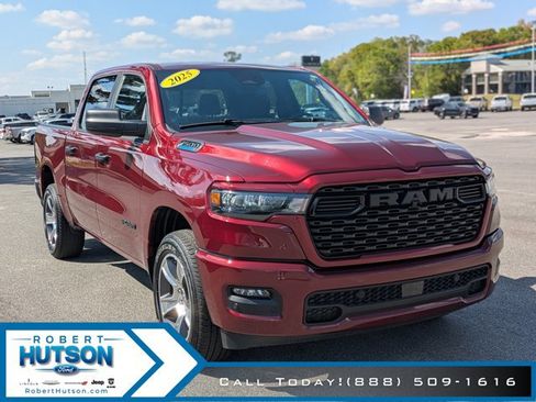 Used 2025 RAM 1500 Tradesman AWD/4WD image 4