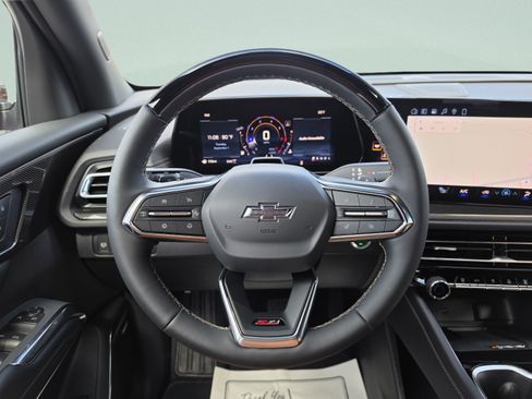 New 2027 Chevrolet Traverse Z71 w/ Enhanced Driving Package AWD/4WD image 20