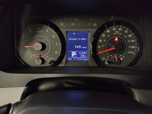 Used 2017 Toyota Sienna LE FWD image 25