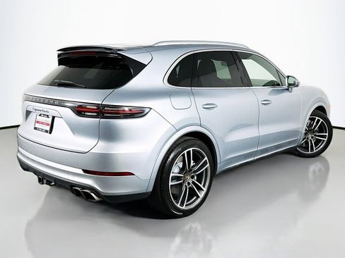 Used 2020 Porsche Cayenne Turbo AWD/4WD image 14