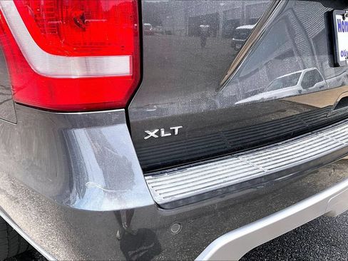 Used 2018 Ford Expedition XLT w/ Equipment Group 202A RWD image 7