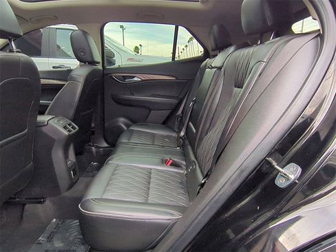 Used 2022 Buick Envision Avenir w/ Technology Package II image 28