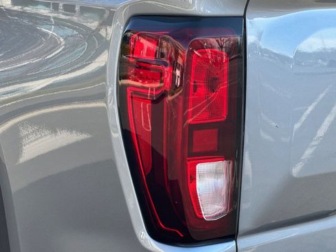 Used 2025 GMC Sierra 1500 Elevation image 45