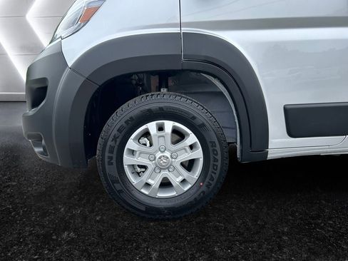 New 2024 RAM ProMaster 3500 w/ Quick Order Package 22G SLT image 15