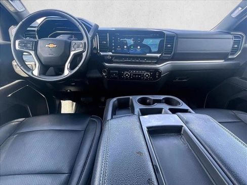 Used 2025 Chevrolet Silverado 1500 LT RWD image 16