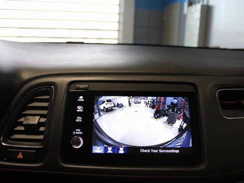 Used 2019 Honda HR-V EX image 29