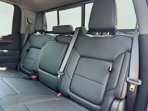 New 2026 GMC Sierra 1500 Denali w/ Denali Reserve Package AWD/4WD image 14