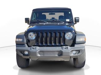 Used 2018 Jeep Wrangler Sport video 2