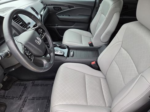 Used 2023 Honda Passport Elite image 9
