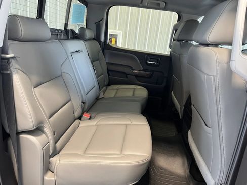 Used 2018 GMC Sierra 1500 SLT AWD/4WD image 28