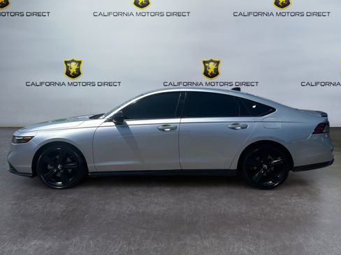 Used 2025 Honda Accord Sport image 2