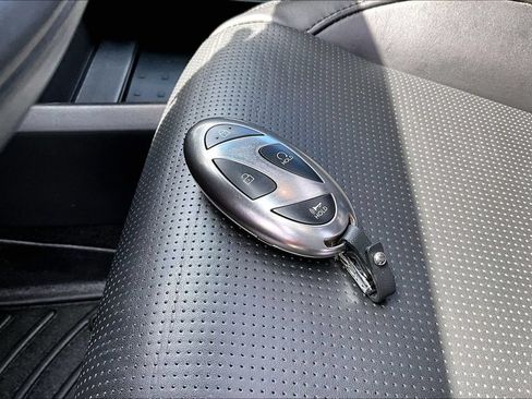 Used 2025 Hyundai Santa Fe Calligraphy AWD/4WD image 37
