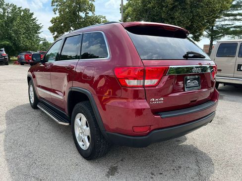 Used 2013 Jeep Grand Cherokee Laredo w/ Laredo E Group AWD/4WD image 5