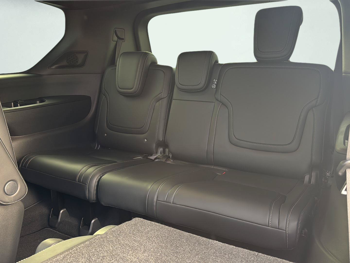 New 2026 Nissan Armada PRO-4X AWD/4WD image 4