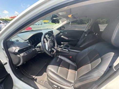 Used 2021 Nissan Altima 2.5 SR FWD image 18