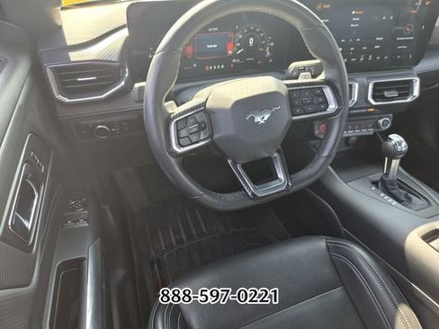 Used 2025 Ford Mustang GT Premium RWD image 12