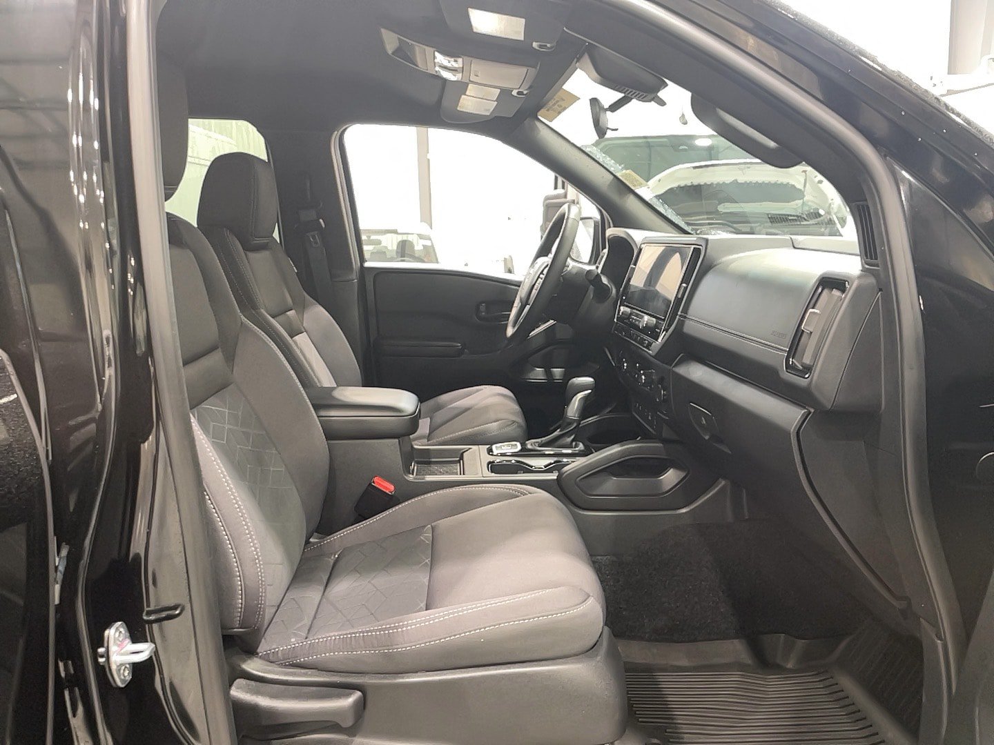 Used 2026 Nissan Frontier SV w/ SV Convenience Package AWD/4WD image 14