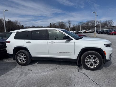 Used 2023 Jeep Grand Cherokee L Limited w/ MOPAR Finishing Package image 18
