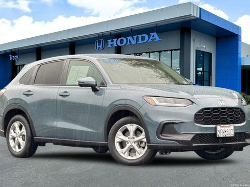 Certified 2023 Honda HR-V LX image 2