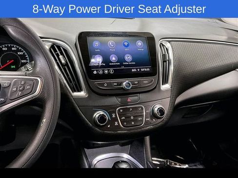 Used 2019 Chevrolet Malibu LT image 12