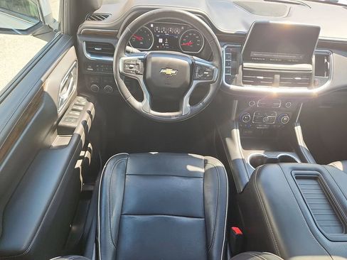 Used 2021 Chevrolet Tahoe Premier w/ Premium Package AWD/4WD image 8