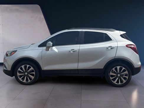 Used 2022 Buick Encore Preferred w/ Safety Package FWD image 2