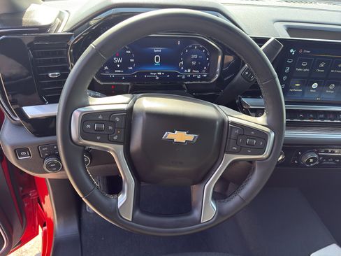 Used 2024 Chevrolet Silverado 1500 LT image 19