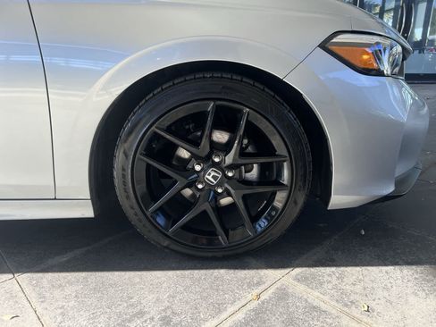 Used 2025 Honda Civic Sport image 8