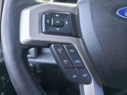 Used 2018 Ford F150 Lariat w/ Equipment Group 502A Luxury image 15