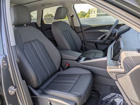 New 2025 Audi Q5 Premium image 10