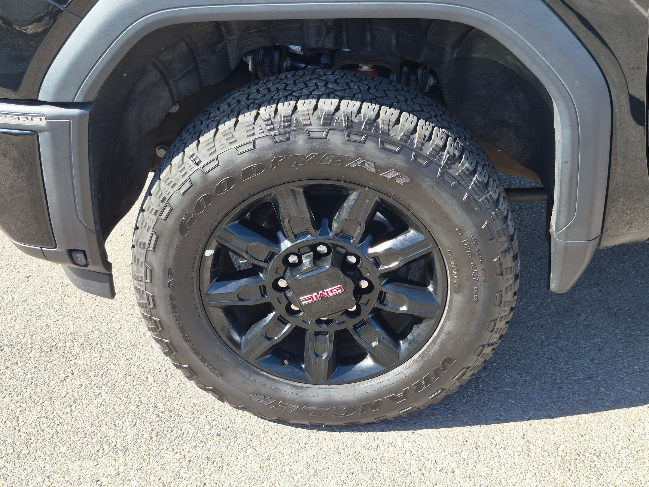 Used 2026 GMC Sierra 2500 AT4 AWD/4WD image 11
