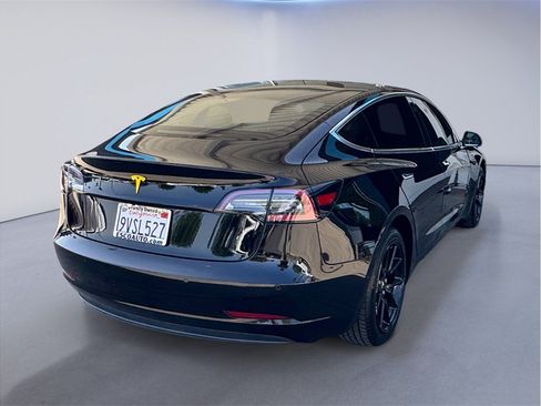Used 2019 Tesla Model 3 Standard Range Plus RWD image 6