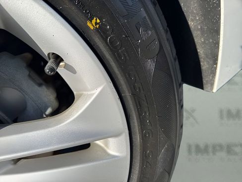 Used 2022 Toyota Corolla SE image 30