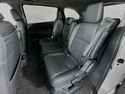 Certified 2024 Honda Odyssey Touring image 25