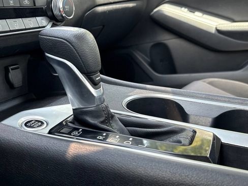 Used 2022 Nissan Altima 2.5 SV FWD image 29